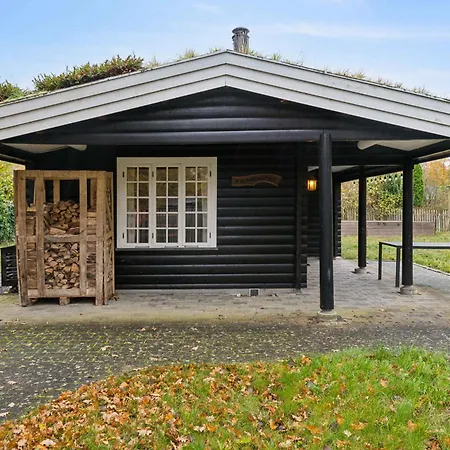 Holiday home Lovely Beachside Summer House Tranekaer